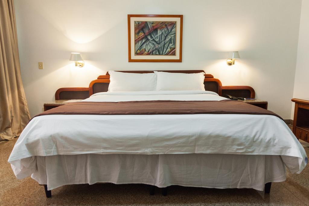 Dimas Lessa Hotel 몬치스 클라루스 외부 사진